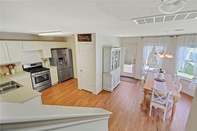 517 Sampson, Kyle, TX 78640