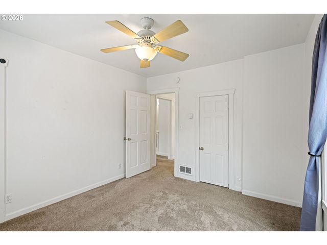 634 Nw IVY St, Camas, WA 98607