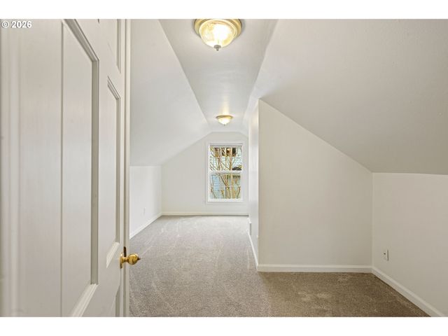 634 Nw IVY St, Camas, WA 98607