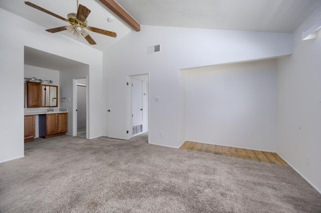 637 Knollwood Dr, Woodland, CA 95695