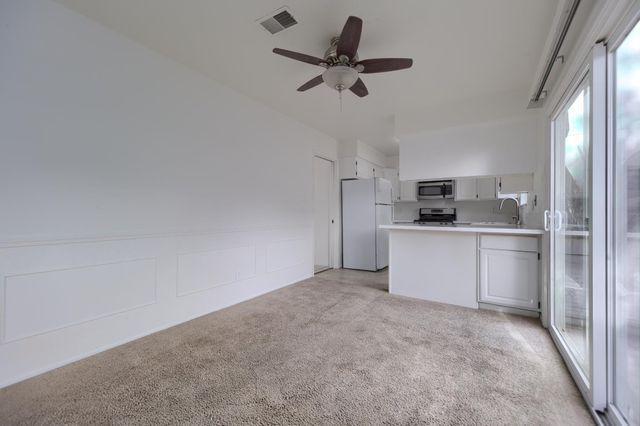 637 Knollwood Dr, Woodland, CA 95695