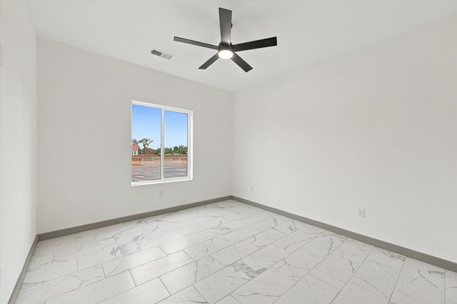 601 Acoma Drive, Belen, NM 87002