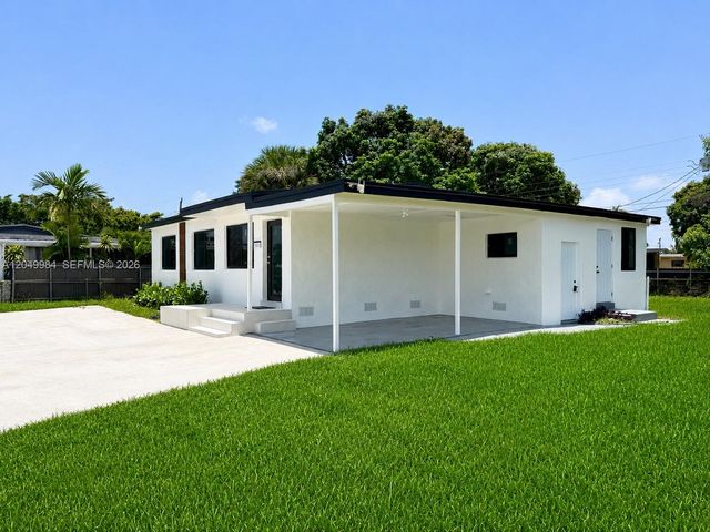 3512 NW 176th Ter, Miami Gardens, FL 33056