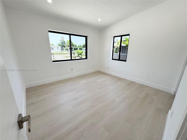 3512 NW 176th Ter, Miami Gardens, FL 33056