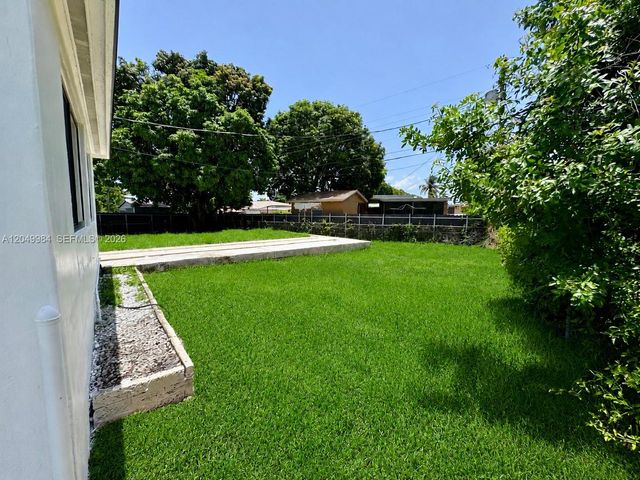 3512 NW 176th Ter, Miami Gardens, FL 33056