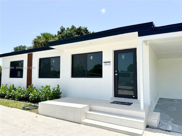 3512 NW 176th Ter, Miami Gardens, FL 33056