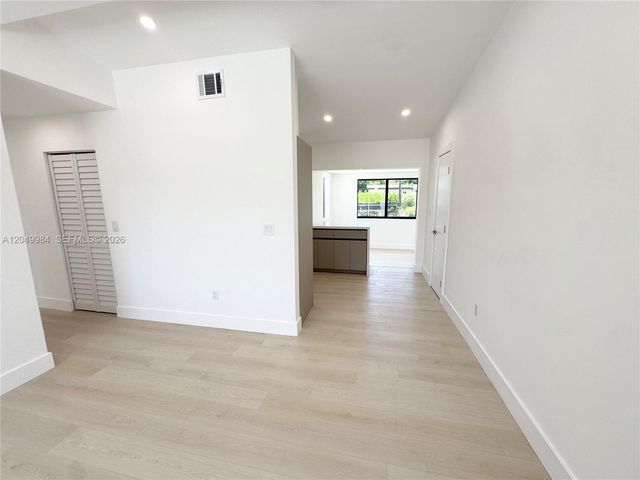 3512 NW 176th Ter, Miami Gardens, FL 33056
