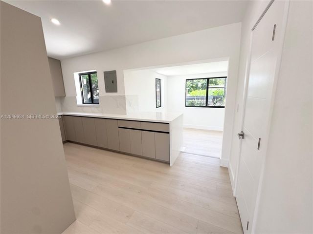 3512 NW 176th Ter, Miami Gardens, FL 33056