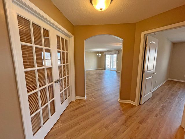 2619 Paragon Mill Drive, 204, Burlington, KY 41005