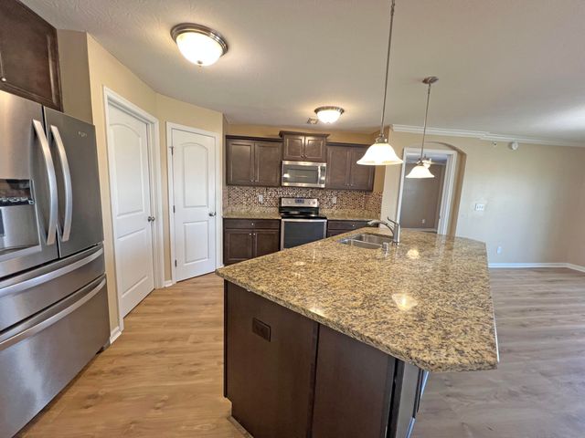 2619 Paragon Mill Drive, 204, Burlington, KY 41005