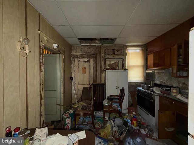 1902 RUXTON AVE, Baltimore, MD 21216