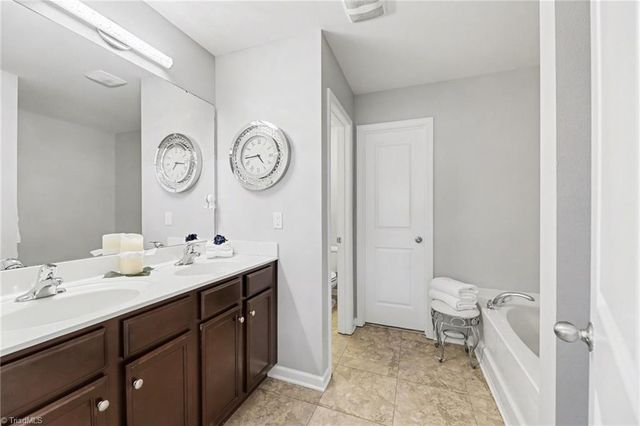 1637 Haddington Point Drive, Kernersville, NC 27284