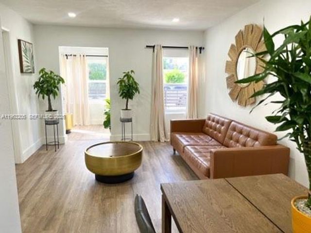 1025 NW 55th St 1, Miami, FL 33127