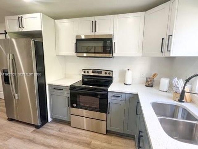 1025 NW 55th St 1, Miami, FL 33127