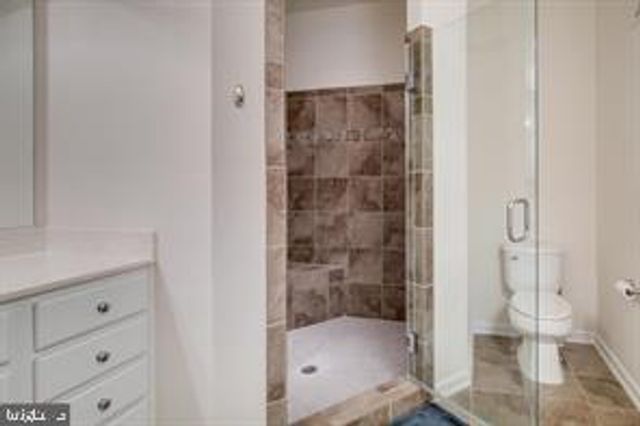 43827 KINGSTON STATION TER, Ashburn, VA 20148