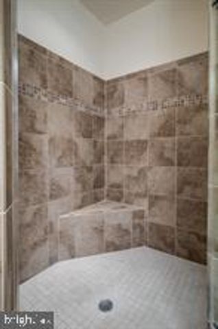 43827 KINGSTON STATION TER, Ashburn, VA 20148