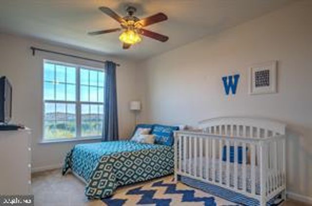 43827 KINGSTON STATION TER, Ashburn, VA 20148