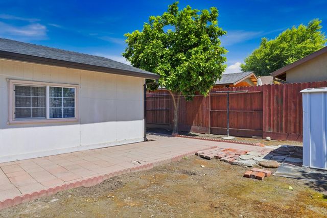 2332 S Madison St, Stockton, CA 95206