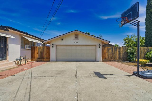 2332 S Madison St, Stockton, CA 95206