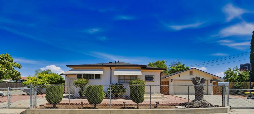 2332 S Madison St, Stockton, CA 95206