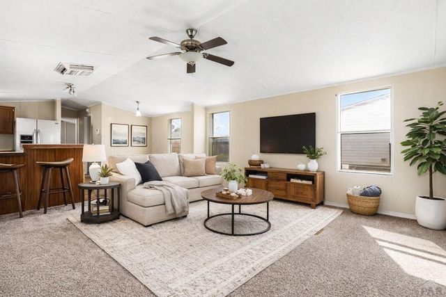 98 Countryside Dr, Pueblo West, CO 81007