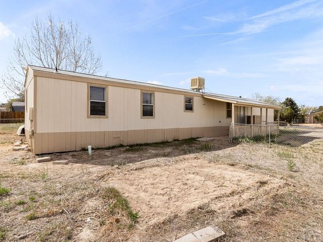 98 Countryside Dr, Pueblo West, CO 81007