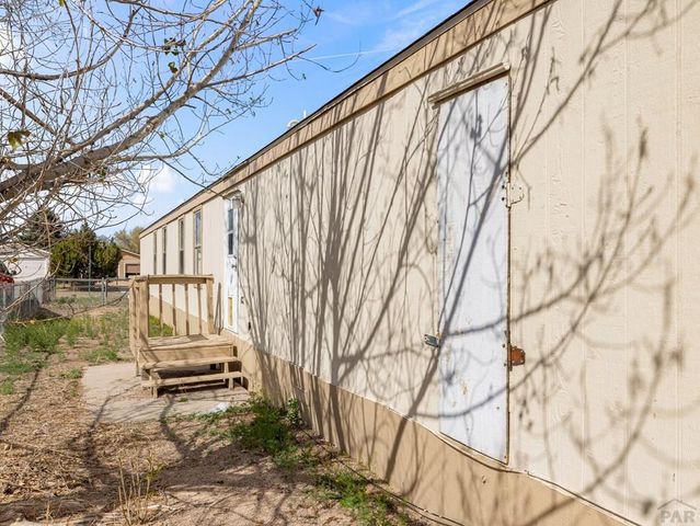 98 Countryside Dr, Pueblo West, CO 81007