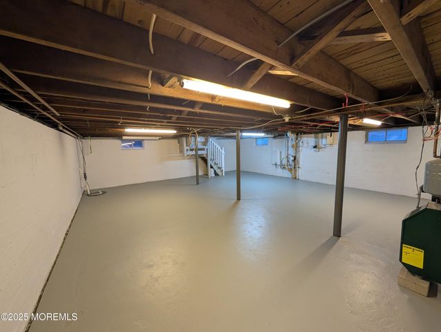 21 Campview Avenue, Keansburg, NJ 07734