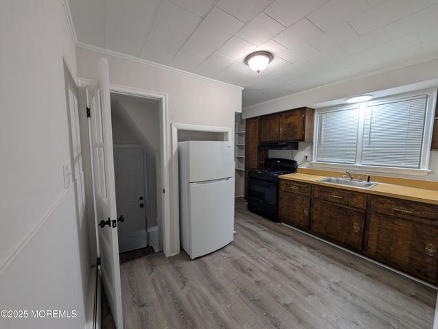 21 Campview Avenue, Keansburg, NJ 07734