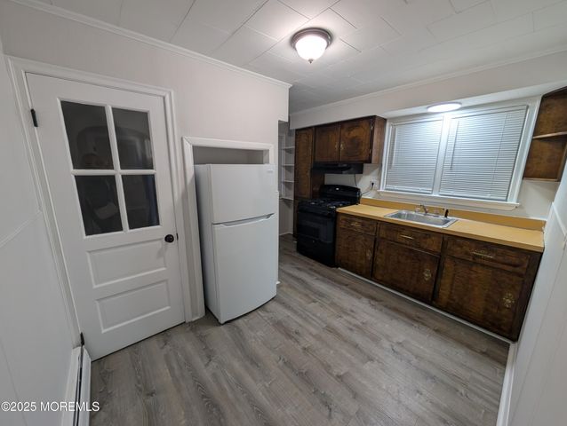 21 Campview Avenue, Keansburg, NJ 07734