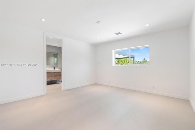 19721 NE 23rd Ave 19721, Miami, FL 33180