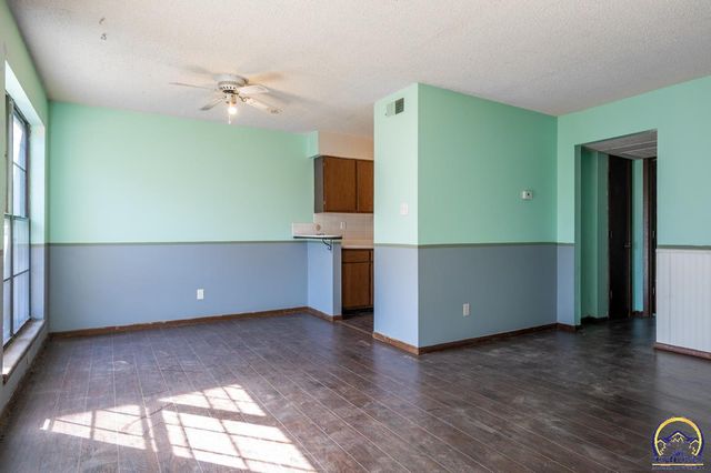 2914 Lydia AVE, Topeka, KS 66614