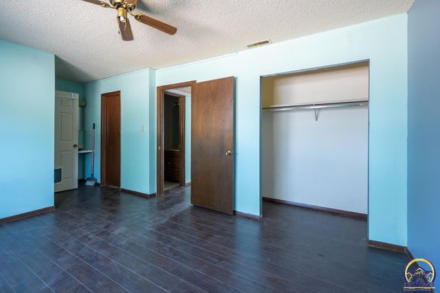 2914 Lydia AVE, Topeka, KS 66614