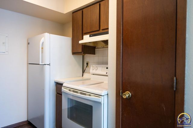 2914 Lydia AVE, Topeka, KS 66614