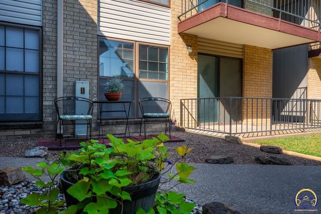 2914 Lydia AVE, Topeka, KS 66614