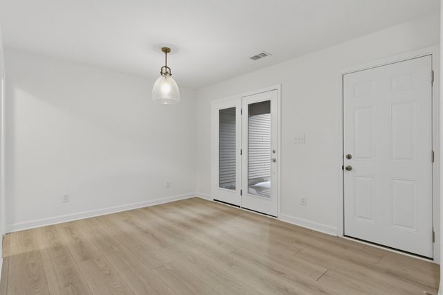 1338 Russell Springs Drive, Lexington, KY 40511