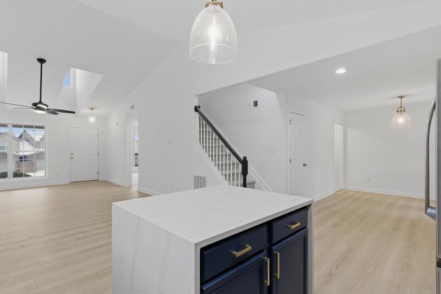 1338 Russell Springs Drive, Lexington, KY 40511