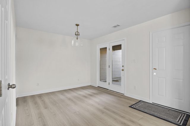 1338 Russell Springs Drive, Lexington, KY 40511