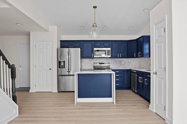 1338 Russell Springs Drive, Lexington, KY 40511