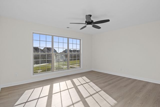 1338 Russell Springs Drive, Lexington, KY 40511