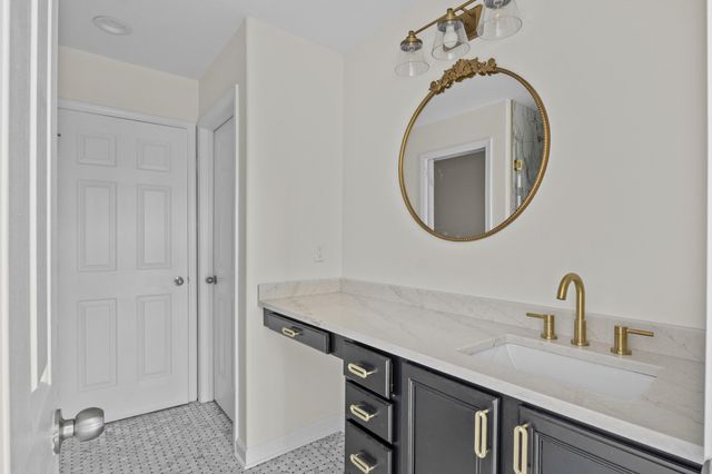 1338 Russell Springs Drive, Lexington, KY 40511