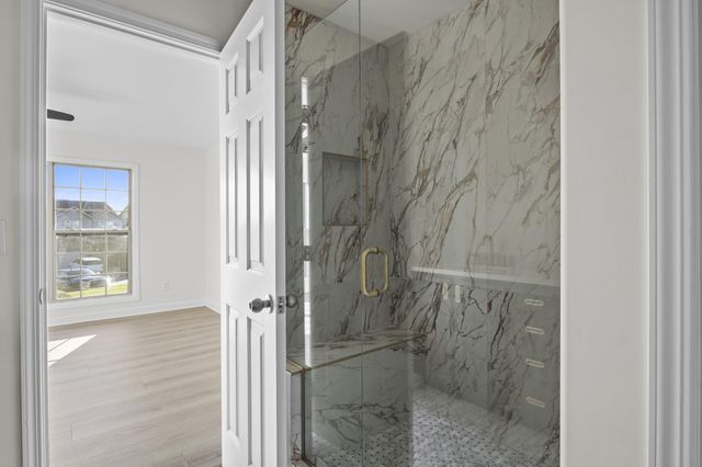 1338 Russell Springs Drive, Lexington, KY 40511