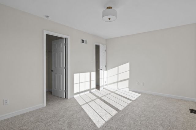 1338 Russell Springs Drive, Lexington, KY 40511