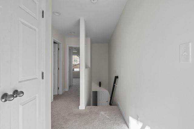 1338 Russell Springs Drive, Lexington, KY 40511