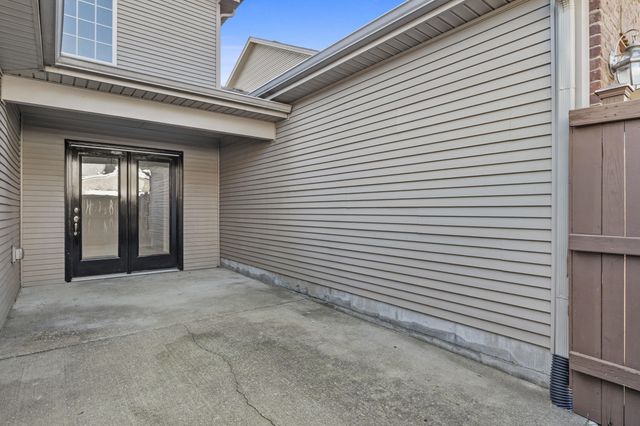 1338 Russell Springs Drive, Lexington, KY 40511