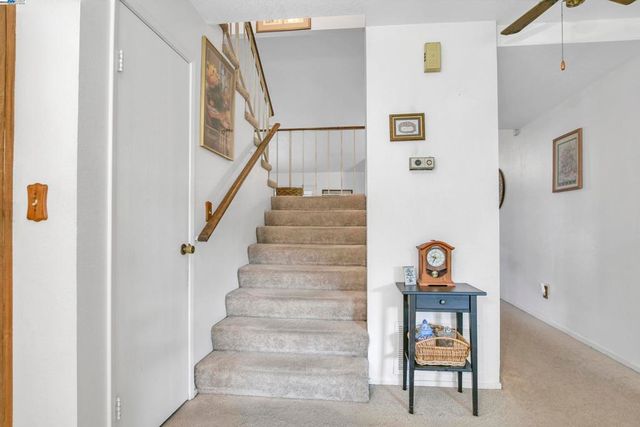 2316 Otto Dr, Stockton, CA 95209