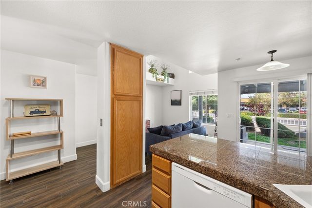 13310 Spring Valley B, Victorville, CA 92395