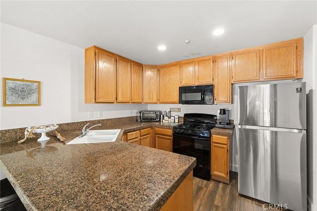 13310 Spring Valley B, Victorville, CA 92395