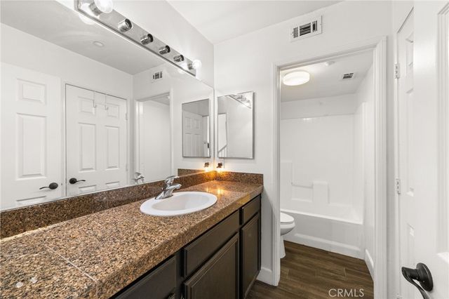 13310 Spring Valley B, Victorville, CA 92395