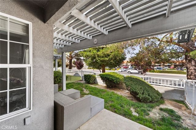 13310 Spring Valley B, Victorville, CA 92395